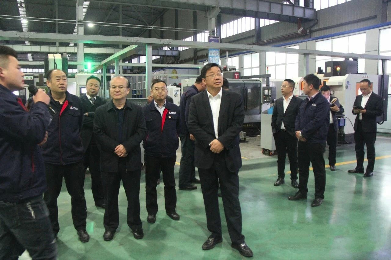 向家雨一行到海纳科技公司、盛源公司参观调研2.jpg