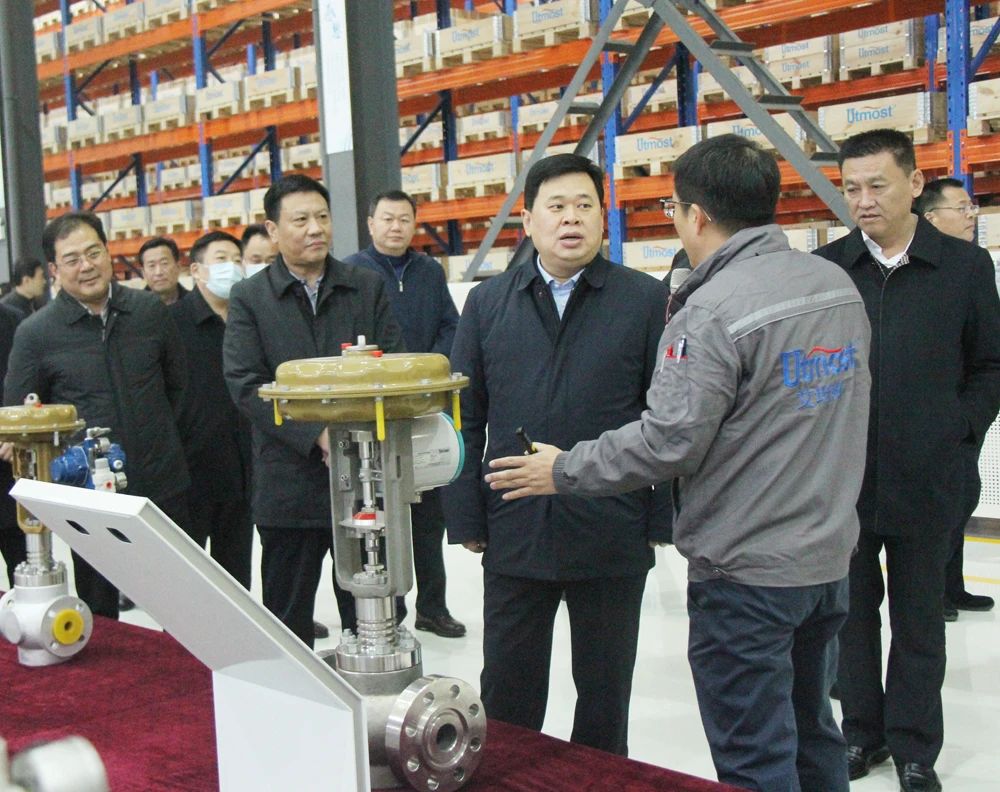 张百顺到济宁能源精密制造产业园调研.jpg