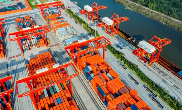 济宁年度瞬间丨亿吨大港让“流动的济宁”更澎湃